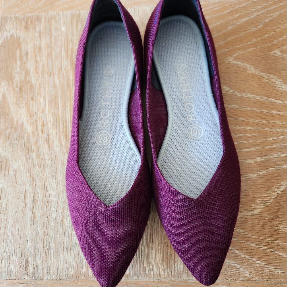 Women's Rothy  The Merino Pointed Flats in Aubergine  Size 7